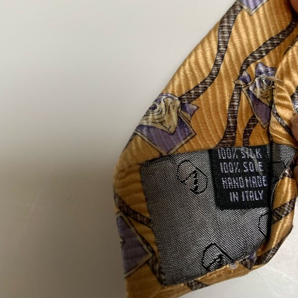 Vintage Valentino Silk Made in Italy Tie - Picture 3 of 7
